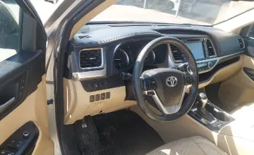 Toyota Highlander 2016 года за 11 000 000 тг. в Шымкент фото 5