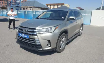 Toyota Highlander 2016 года за 11 000 000 тг. в Шымкент фото 1