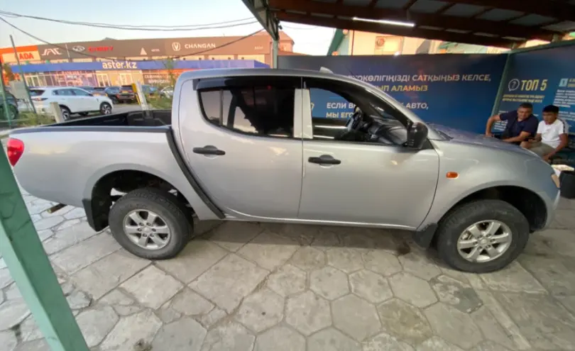 Mitsubishi L200 2008 года за 3 900 000 тг. в Талдыкорган фото 4