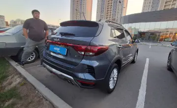 Kia Rio 2022 года за 7 500 000 тг. в Астана