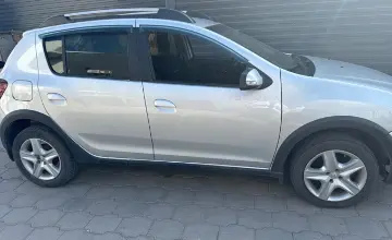 Renault Sandero 2015 года за 3 500 000 тг. в Караганда фото 4