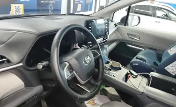 Toyota Sienna 2022 года за 22 000 000 тг. в Астана фото 5