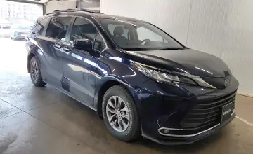 Toyota Sienna 2022 года за 22 000 000 тг. в Астана фото 2