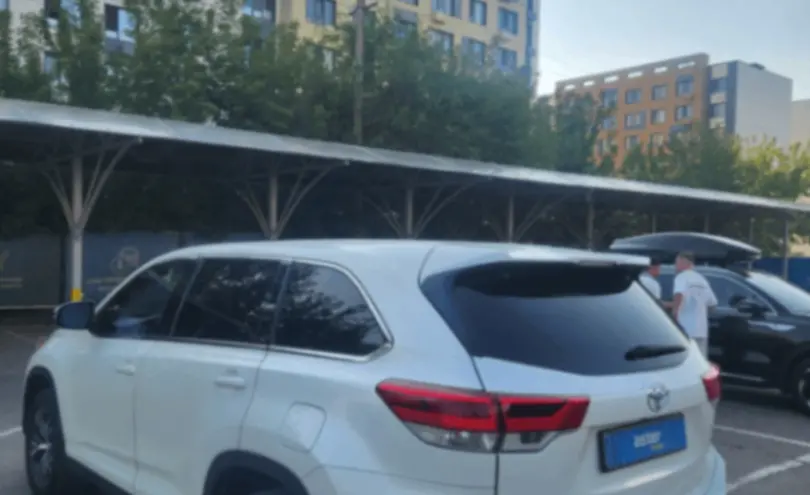 Toyota Highlander 2019 года за 18 000 000 тг. в Алматы фото 4
