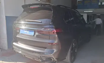 BMW X7 2021 года за 37 000 000 тг. в Астана