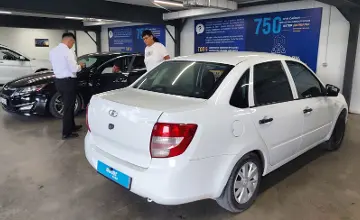 LADA (ВАЗ) Granta 2013 года за 2 000 000 тг. в Астана фото 3