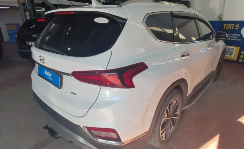 Hyundai Santa Fe 2020 года за 11 500 000 тг. в Астана фото 5