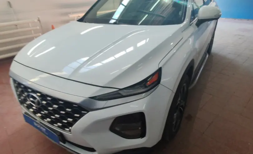 Hyundai Santa Fe 2020 года за 11 500 000 тг. в Астана