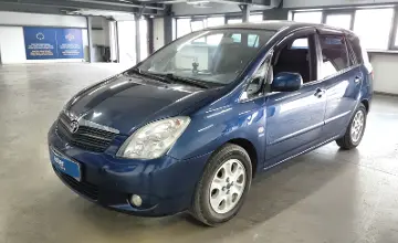 Toyota Corolla Verso 2002 года за 3 800 000 тг. в Астана фото 1