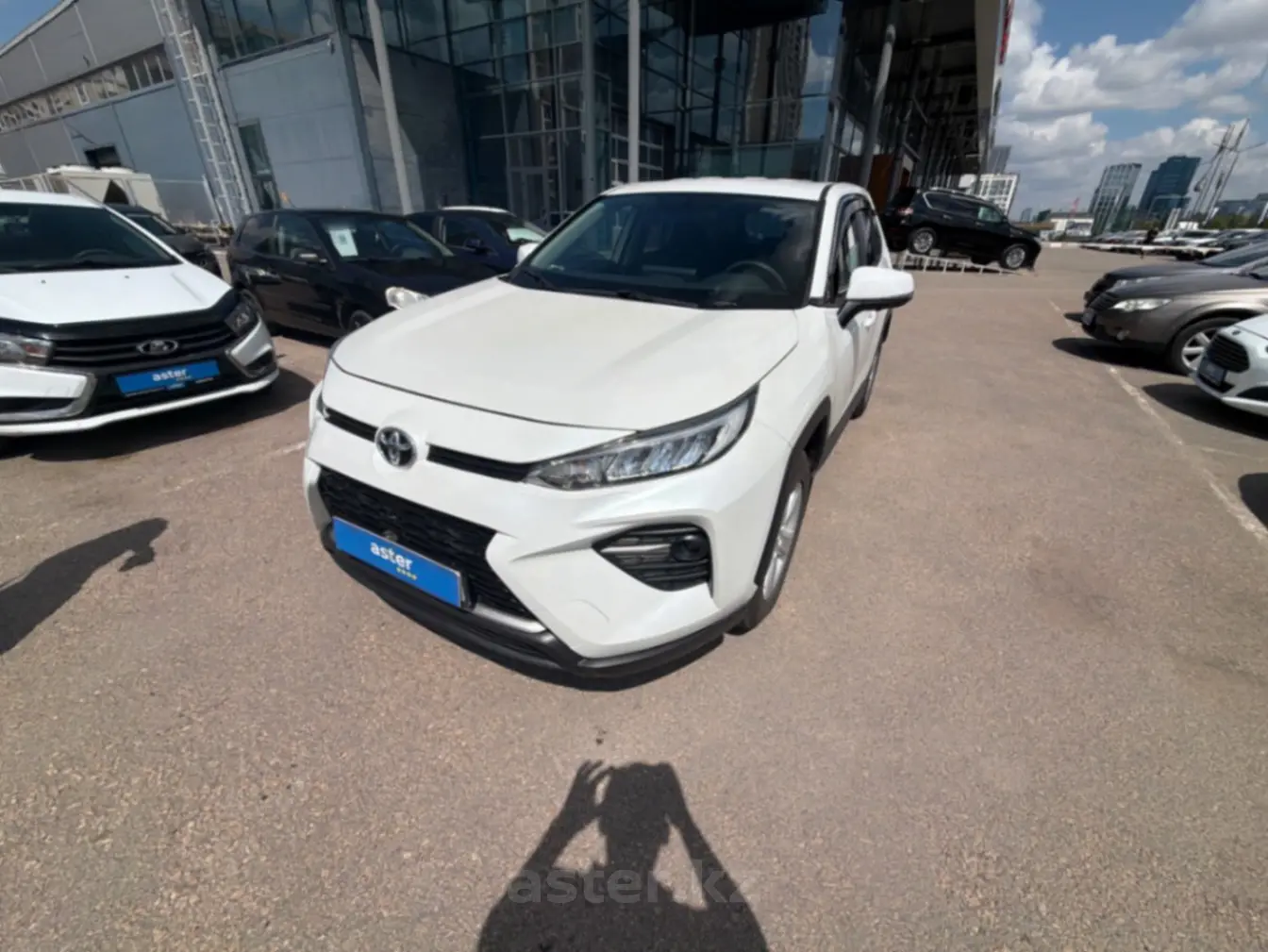 Toyota RAV4, 2023