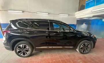 Hyundai Santa Fe 2018 года за 11 000 000 тг. в Астана фото 4