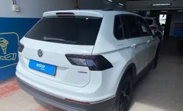 Volkswagen Tiguan 2019 года за 12 000 000 тг. в Астана