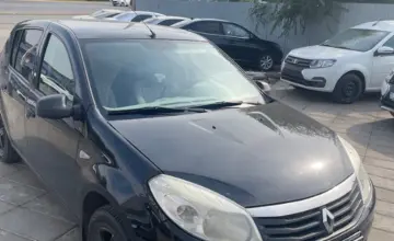 Renault Sandero 2014 года за 3 000 000 тг. в Уральск фото 3