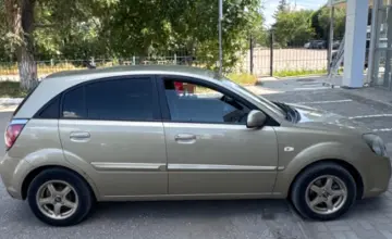 Kia Rio 2010 года за 2 600 000 тг. в Актобе фото 4