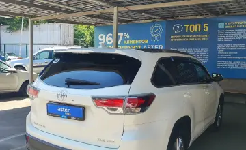 Toyota Highlander 2016 года за 13 000 000 тг. в Алматы