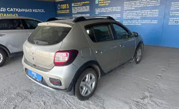 Renault Sandero 2014 года за 3 800 000 тг. в Алматы