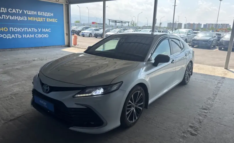 Toyota Camry 2021 года за 15 000 000 тг. в Алматы