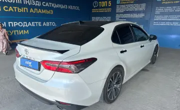 Toyota Camry 2021 года за 15 000 000 тг. в Алматы
