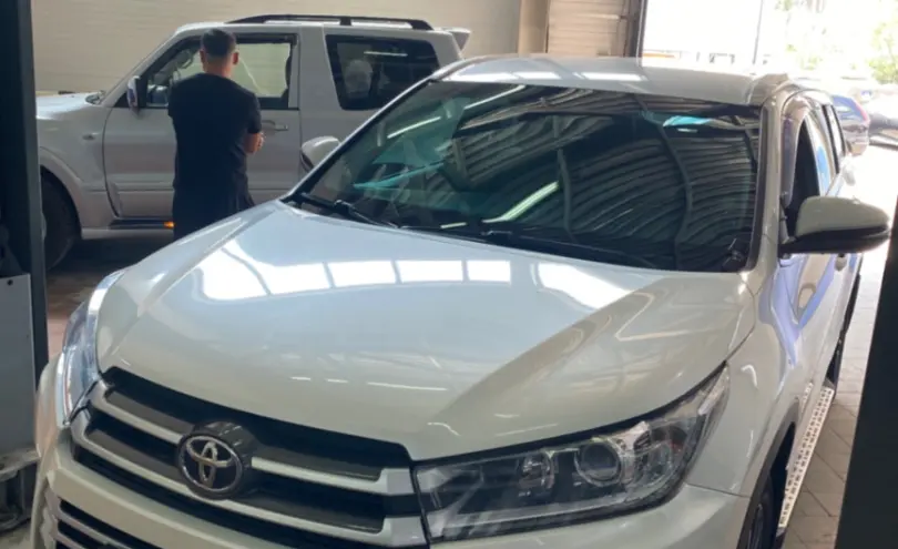 Toyota Highlander 2018 года за 17 500 000 тг. в Астана