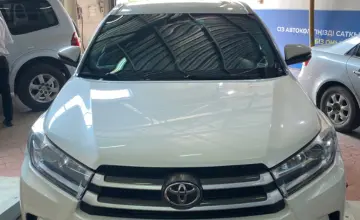 Toyota Highlander 2018 года за 17 500 000 тг. в Астана фото 2
