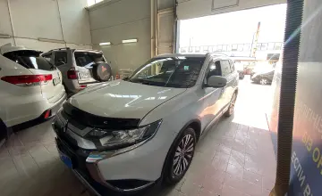 Mitsubishi Outlander 2019 года за 8 500 000 тг. в Астана фото 1