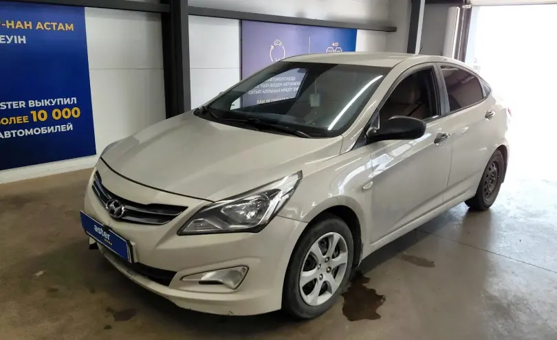 Hyundai Solaris 2015 года за 3 800 000 тг. в Астана