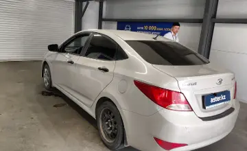Hyundai Solaris 2015 года за 3 800 000 тг. в Астана фото 4