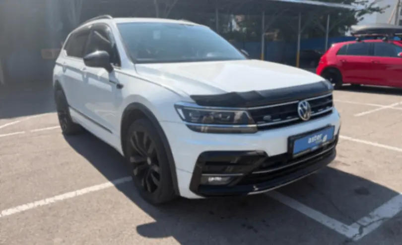 Volkswagen Tiguan 2020 года за 12 500 000 тг. в Алматы фото 2