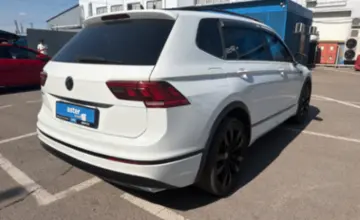 Volkswagen Tiguan 2020 года за 12 500 000 тг. в Алматы фото 3