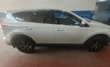 Toyota RAV4 2018 года за 10 000 000 тг. в Астана фото 4