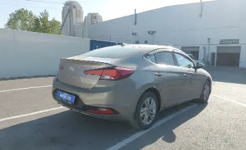 Hyundai Elantra 2019 года за 6 500 000 тг. в Шымкент фото 3