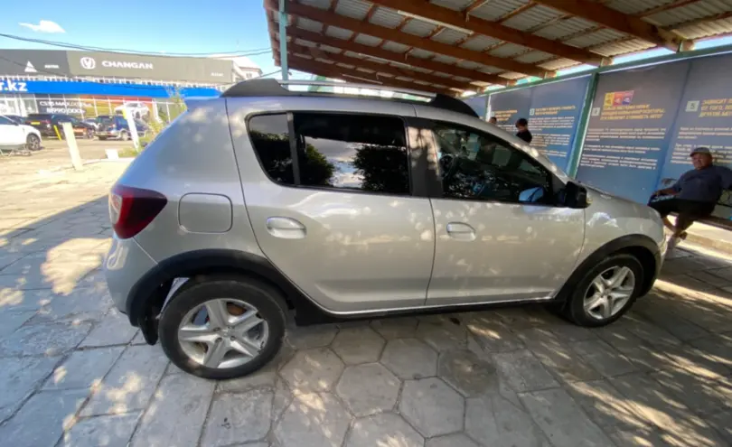 Renault Sandero 2016 года за 3 500 000 тг. в Талдыкорган фото 4