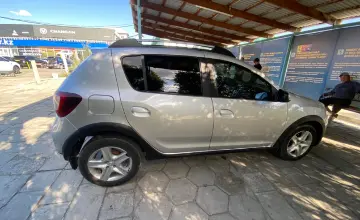 Renault Sandero 2016 года за 3 500 000 тг. в Талдыкорган фото 4