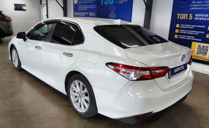 Toyota Camry 2020 года за 12 500 000 тг. в Астана фото 4