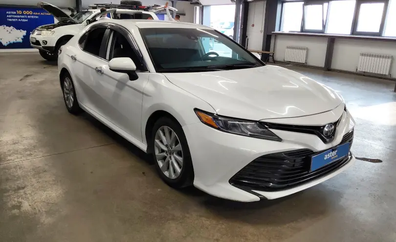 Toyota Camry 2020 года за 12 500 000 тг. в Астана фото 2
