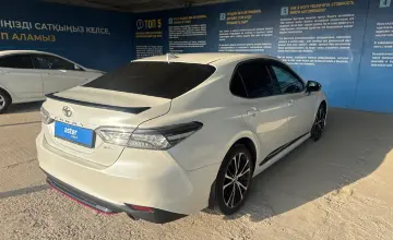 Toyota Camry 2020 года за 12 500 000 тг. в Алматы