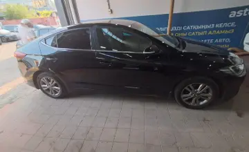 Hyundai Elantra 2018 года за 6 500 000 тг. в Астана фото 4