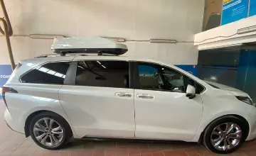 Toyota Sienna 2023 года за 27 000 000 тг. в Астана фото 4