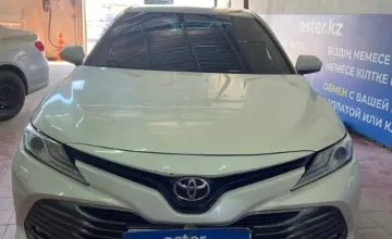 Toyota Camry 2018 года за 13 000 000 тг. в Астана фото 2