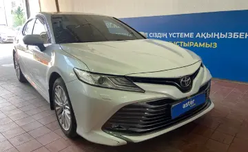 Toyota Camry 2018 года за 13 000 000 тг. в Астана фото 3