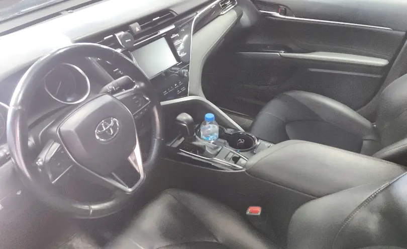 Toyota Camry 2021 года за 12 800 000 тг. в Астана фото 5