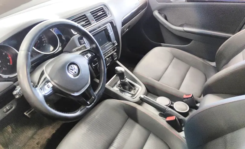 Volkswagen Jetta 2017 года за 6 900 000 тг. в Астана фото 5
