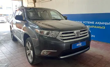 Toyota Highlander 2012 года за 11 000 000 тг. в Астана фото 3