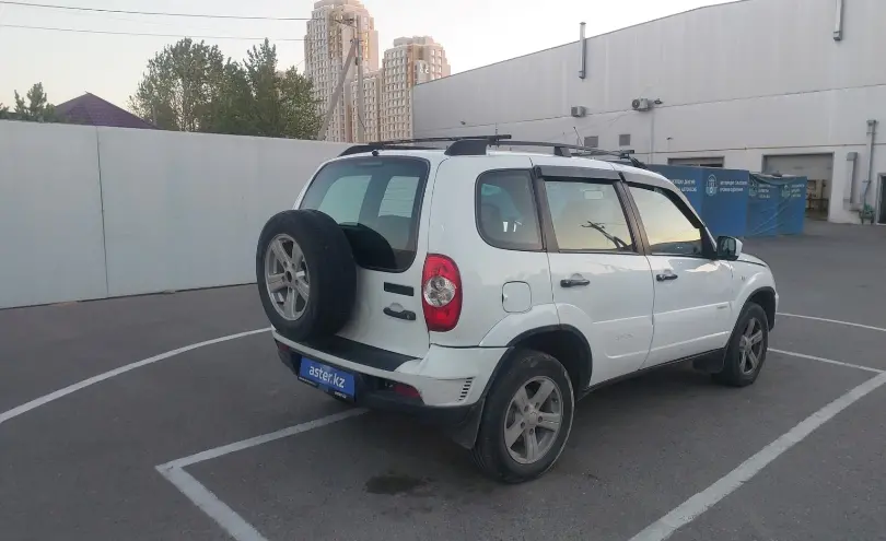 Chevrolet Niva 2013 года за 1 800 000 тг. в Шымкент фото 3
