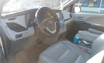 Toyota Sienna 2018 года за 15 500 000 тг. в Шымкент фото 5
