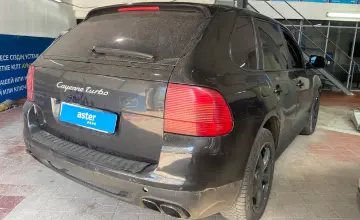 Porsche Cayenne 2006 года за 4 000 000 тг. в Астана