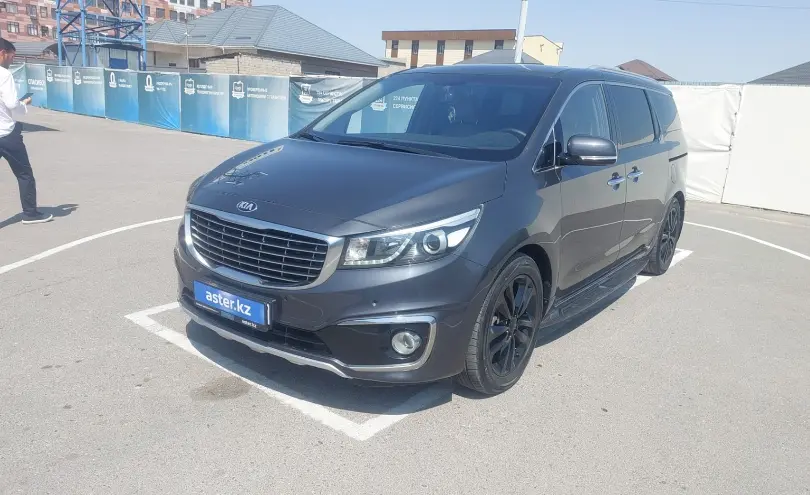 Kia Carnival 2016 года за 10 000 000 тг. в Шымкент