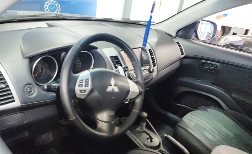 Mitsubishi Outlander 2010 года за 5 500 000 тг. в Астана фото 5