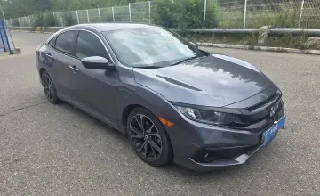 Honda Civic 2019 года за 8 900 000 тг. в Усть-Каменогорск фото 3
