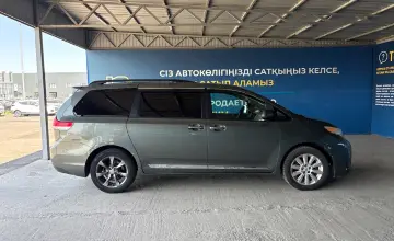 Toyota Sienna 2014 года за 11 500 000 тг. в Алматы фото 4